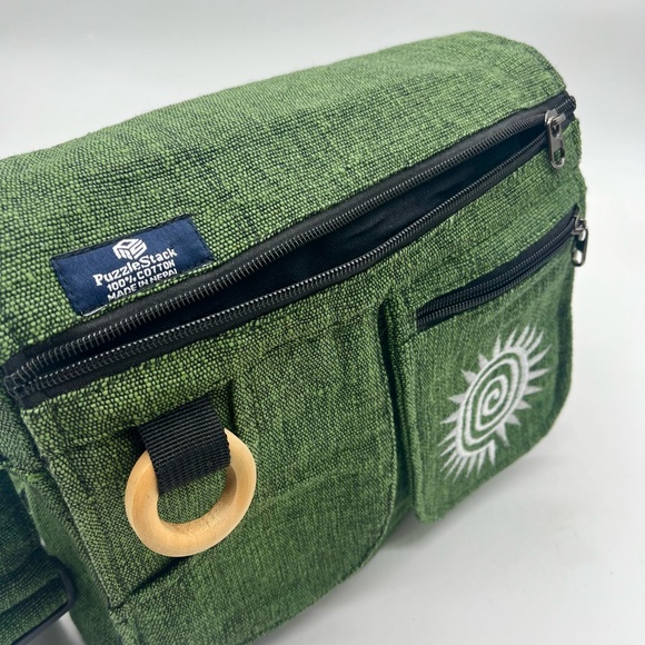 Chic Green Crossbody Bag with Spiral Accent, Handmade Multi-pocket EverydayBag - Picture 6 of 15